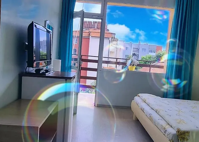 “poli” Πανσιόν