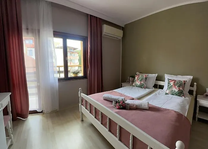 “poli” 4* Νεσέμπαρ